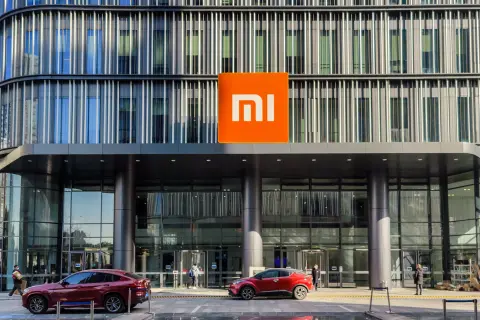 Lekerült az amerikai feketelistáról a Xiaomi, emelkedni kezdett a részvényárfolyama