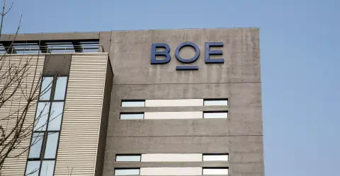 Tekeredő OLED, 360 Hz-es gamer kijelző és más fejlesztések a BOE-től