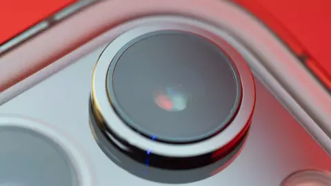 Régi-új üveget nyújt már kamerák védelmére is a Corning