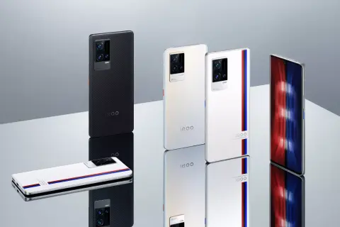 Vérbeli felsőkategóriás mobilpáros lett az iQOO 8 és 8 Pro