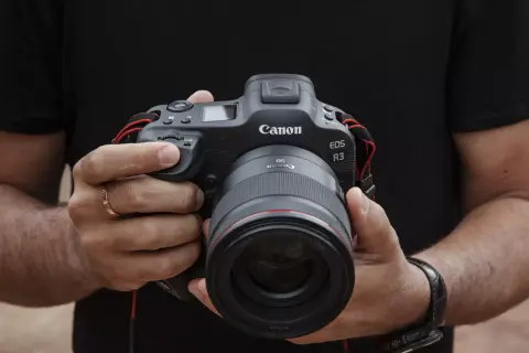 Canon EOS R3 – Oda fókuszál, ahova a fotós néz
