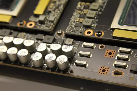 Már a kondenzátorokból és az egyéb passzív elektronikai komponensekből is hiány van