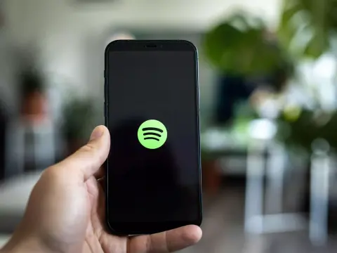 Már a Spotify is TikTok-szerű újítással készül, és ez nem tréfa