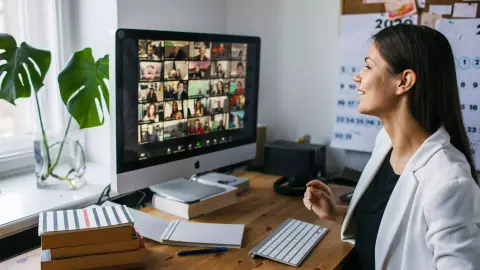 A saját platformját feljavító fejlesztéseket vásárolt a Zoom