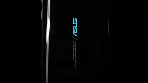 A Zenfone 8 Android 12 frissítése felfedte a Zenfone 9-et