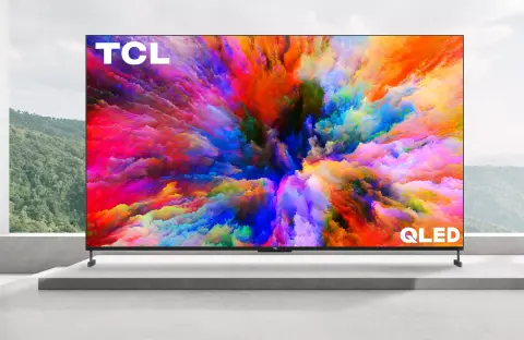 Hajszál híján 250 centis képátlóval szolgál a TCL legújabb XL QLED televíziója