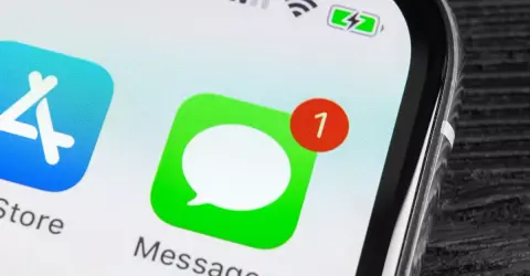 Egyre forróbb a talaj az iMessage alatt, de az Apple ezzel mit sem törődik