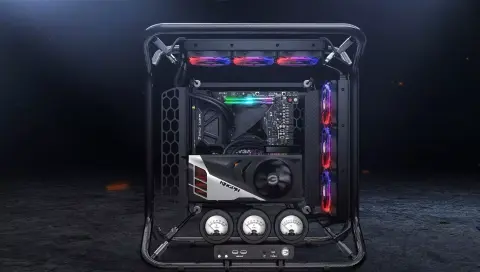 Csúcskategóriás gamer PC karbonvázra feszített alaplappal az EVGA műhelyéből