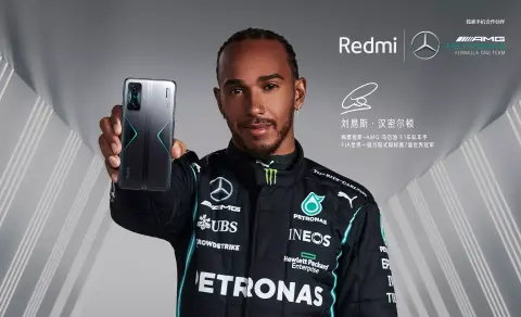 120 W-os töltéssel, Mercedes színekben, és kedvező áron jött a Redmi K50 Gaming