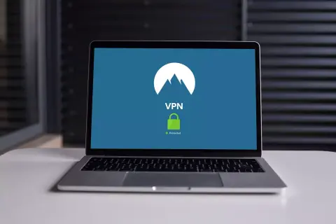 Az oroszok a VPN-nel kerülik ki az internetes szolgáltatások blokkolását a háború alatt, de nekünk is hasznos lehet
