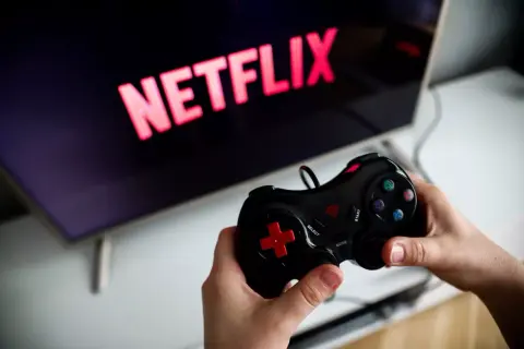 Újabb felvásárlással és népszerű FPS játékkal is erősíti gaming szekcióját a Netflix