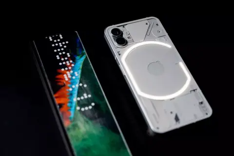 Aukción, sorszámozott példányokkal indul a Nothing Phone (1) értékesítése
