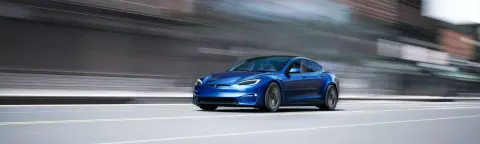 Meglepő csúcstempóra képes a Model S Plaid, de csak hackelést követően