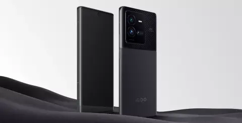 200 wattos gyorstöltéssel jelent meg az iQOO 10 Pro, és megjött az iQOO 10 is