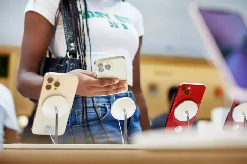 Meglepően nagy mennyiségben rendelt iPhone 14-et az Apple