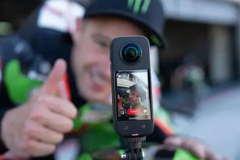 Az Insta360 X3 360 fokos kameránál a méret a lényeg