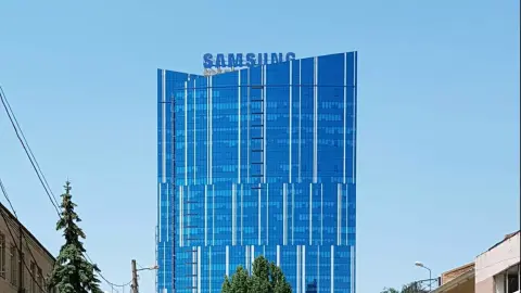 Orosz rakétatalálat miatt sérült meg a Samsung ukrán kutató-fejlesztő központjának épülete