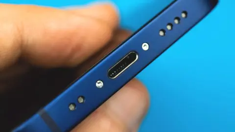 Jövőre jöhet az USB-C-s iPhone, de ez nem lesz hosszú életű