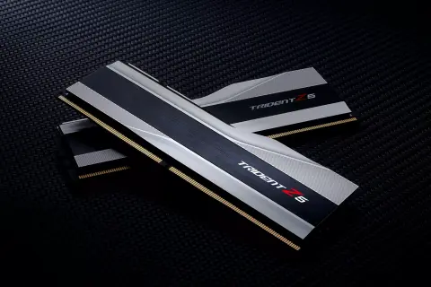 Egzotikus hűtés nélkül értek el DDR5-10000 MHz-es órajelet a G.Skill egyik memóriamoduljával
