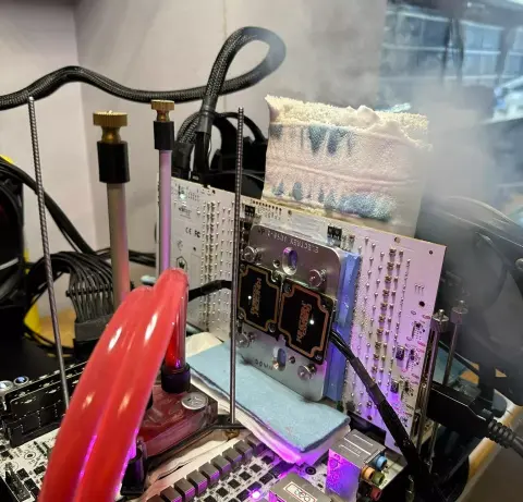 3,825 GHz-es GPU-órajelet sikerült elérni a Galax GeForce RTX 4090 HoF modelljével – Újabb rekordok dőltek meg