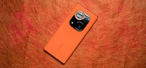 Valódi portrékamerát pakolt csúcsmobiljába a Tecno