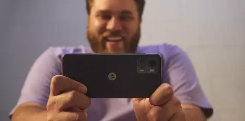 Megfizethető Motorola mobilok triója bukkant fel