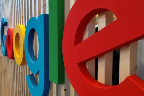 A Google folyamatosan csepegteti az MI funkciókat a szolgáltatásaiba