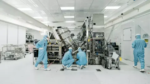 Az ASML egyik volt kínai munkatársa chipgyártó eszközökkel kapcsolatos információkat lopott