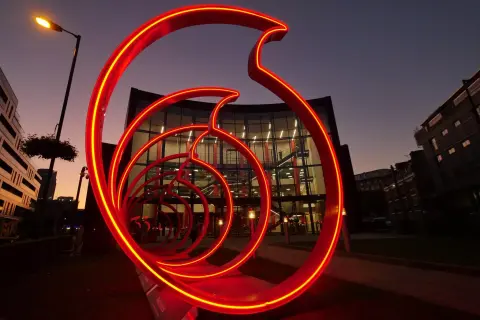 Összefog a Google és a Vodafone, ezzel pedig mi is jól járhatunk
