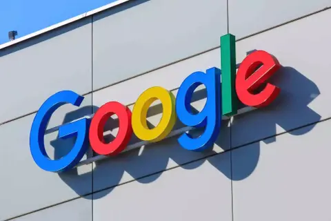 Stagnál a Google hirdetési bevétele, és így az egész Alphabet is