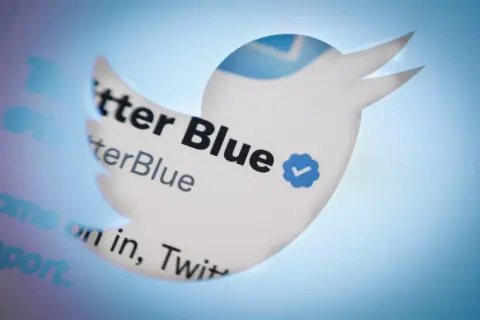 Nem fizetsz a Twitterért? Ne akarj sok üzenetet küldeni.