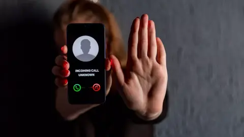 Új funkcióval küzd a zavaró hívások ellen a WhatsApp
