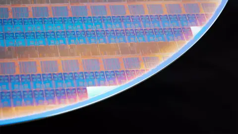 Alacsonyabb fogyasztást, költséghatékonyabb gyártást és jobb teljesítményt ígér az Intel 16 node-ja