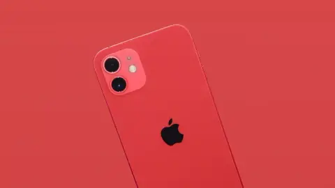 Az oroszok ellen kémkedtek iPhone-ok révén, tiltólistára kerültek az Apple eszközei