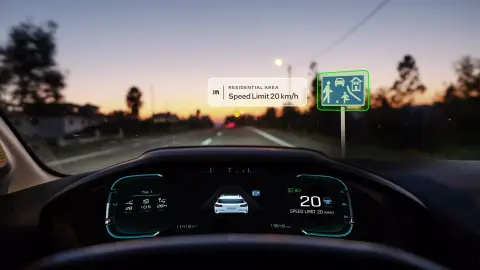 A Mobileye új vezetéssegédje sok sofőrnél is jobban tudja majd a sebességhatárokat