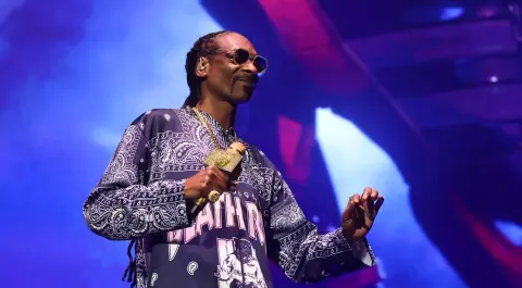 Az MI már azt is megoldja, hogy Snoop Dogg olvassa fel neked a híreket