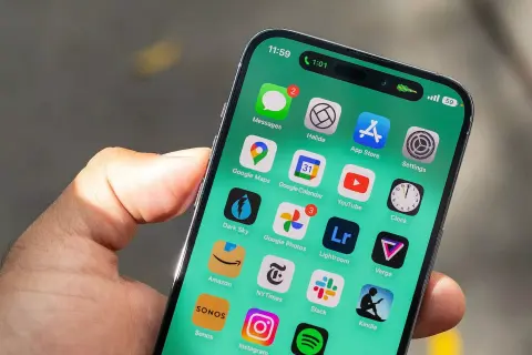 Titánt is gazdagon használva lesz még drágább az iPhone 15 Pro