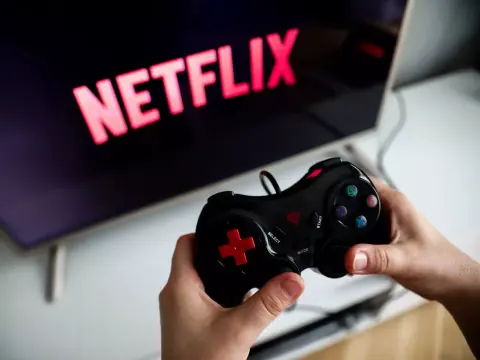 Hamarosan már TV-n is tolhatók lesznek a Netflix játékok