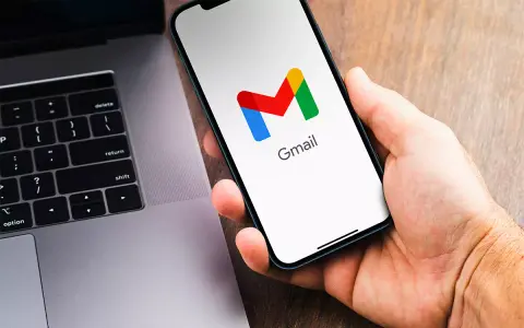 Hosszú ideje várt fejlesztést kap a Gmail, fordító jelent meg az appokban
