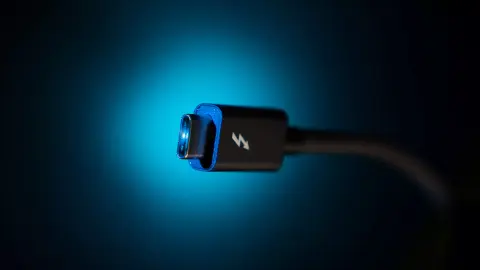 Óriási gyorsulást hoz a Thunderbolt 5-ös szabvány – 120 Gbps-ra katapultál az adatátviteli sávszélesség