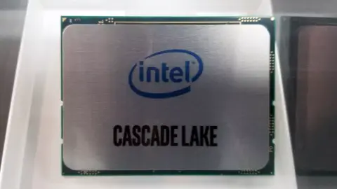 Búcsúznak az Intel második generációs Xeon Scalable szerverprocesszorai