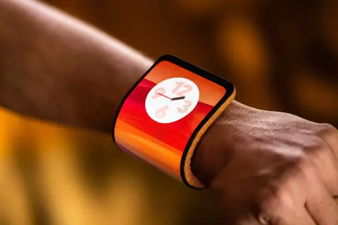 Csuklóra tekerhető okostelefont mutatott a Motorola MI-vel felturbózva