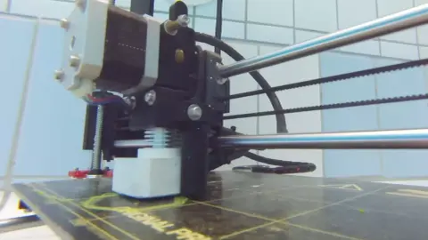 Elkészítették az első 3D nyomtatót, ami víz alatt is működik – akváriumban és medencében tesztelték