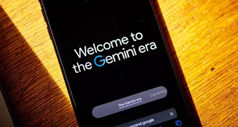 Évekig tárolhatja a beszélgetések tartalmát a Google Gemini