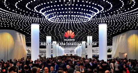 Idén élesítené az első 5.5G hálózatokat a Huawei