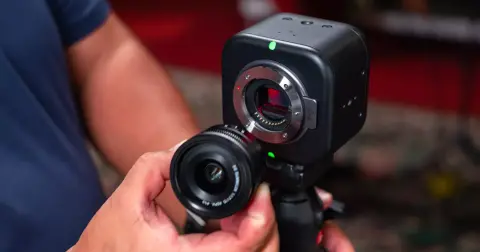 Méretes szenzorra épülő streaming kamera jött a Logitech-től