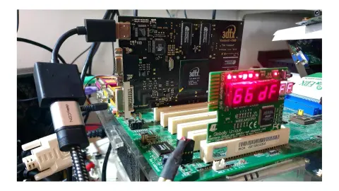 Két lelkes rajongó jóvoltából HDMI és DVI porttal szerelt 3dfx Voodoo videokártya készült