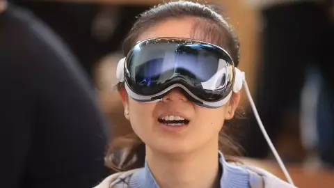 Jelentős leértékelésekkel is nehezen találnak gazdára az Apple Vision Prók