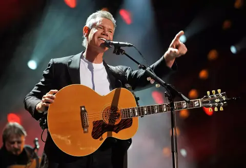 Az MI „visszaadta” Randy Travis country énekes hangját