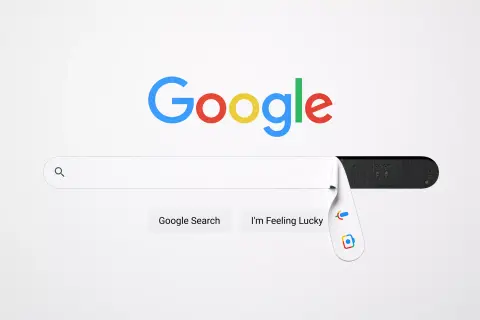 Elismerte a Google a masszív adatszivárgást, de terel